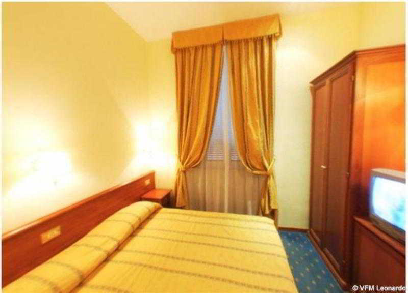 Hotel Midi Rome Luaran gambar